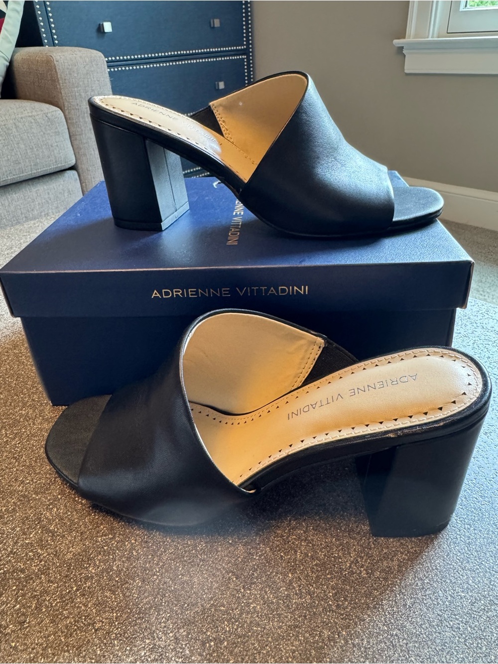 Adrienne Vittadini Black Leather Open-Toe Block Heel Mules Size 7